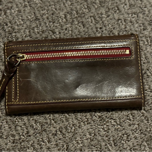 Dooney and Bourke florentine Continental clutch - Picture 2 of 5